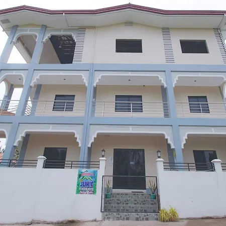 Oyo 781 Junie Pension House