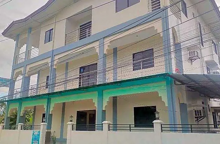 ホテル Oyo 781 Junie House モアルボアル
