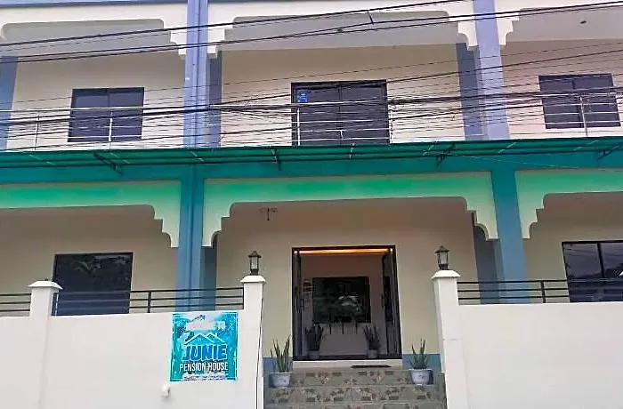 Oyo 781 Junie House モアルボアル